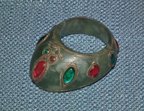 A Fine Mughal Style Jade Archer's Thumb Ring