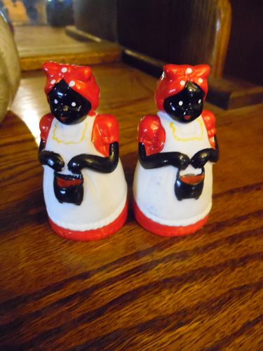 Little Black Mammy Aunt Jemima salt and pepper shakers adorable (item  #1339276)
